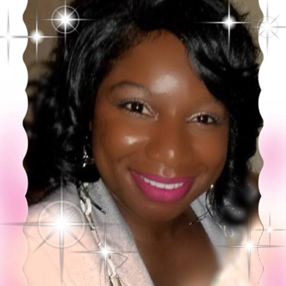 Meet your Posher, Carla